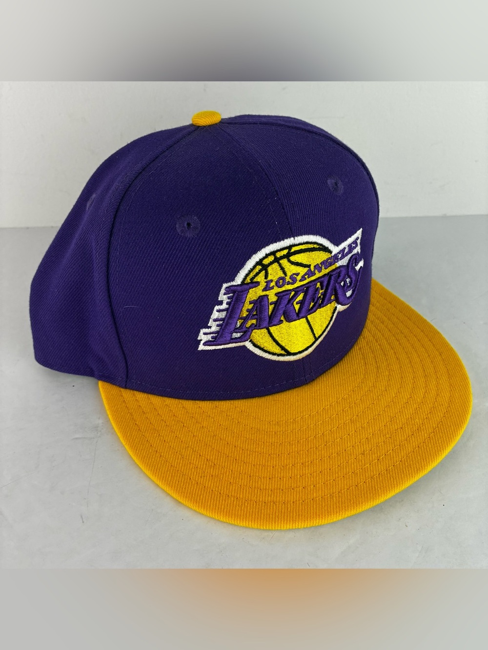 New Era 59Fifty Los Angeles Lakers NBA Baseball Cap NWOT